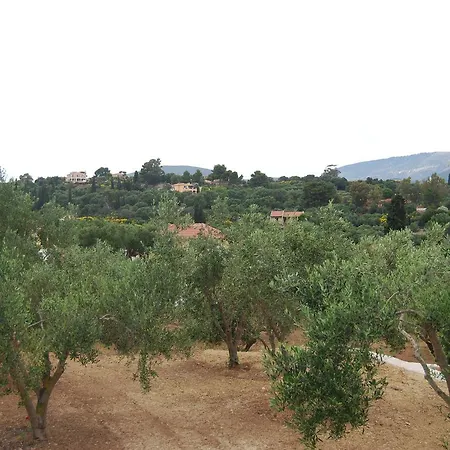 Thanasis Apartment