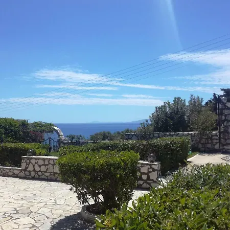 Apartment Thanasis *